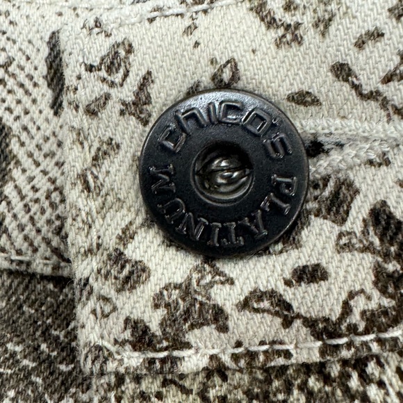 Chico’s Platinum Denim - Size 16 (Chico’s 3) - Picture 3 of 7